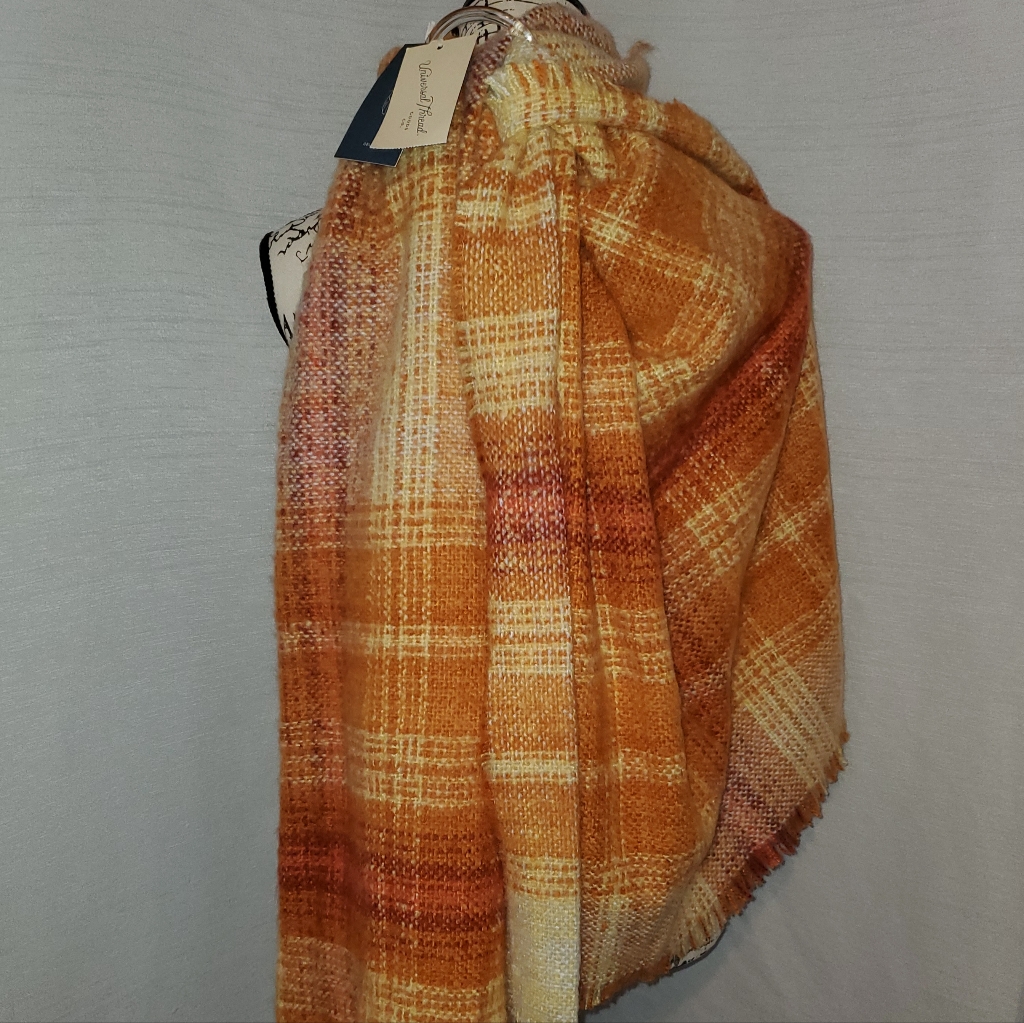 Universal Threads Scarf